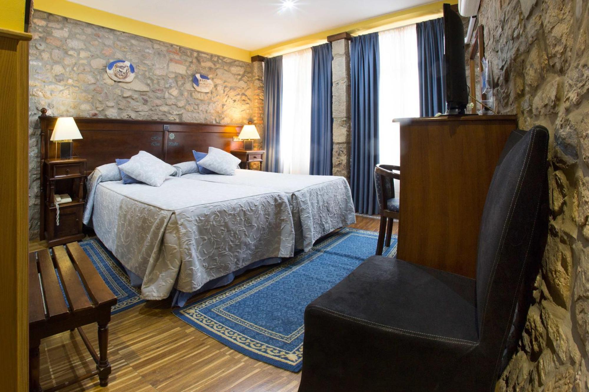 Don Pedro Hotel Aviles Exterior photo